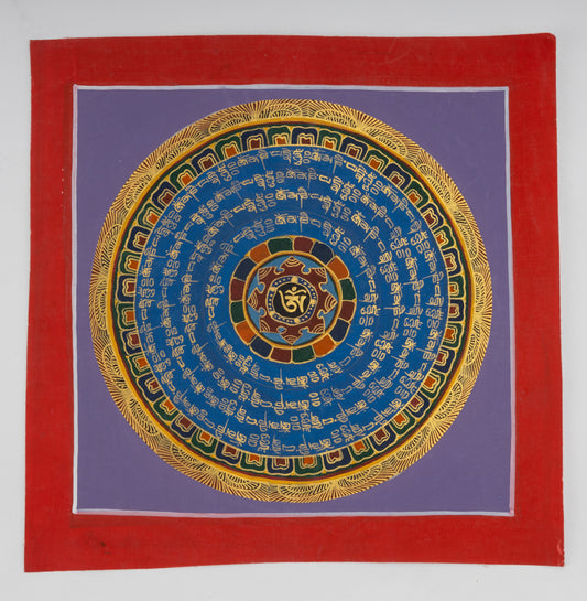 Handgemaltes Mantra-Mandala aus Nepal 20 x 20 cm auf handgemachter Canva Leinwand, lila Rahmen um goldene Umrandung um goldene Schrift auf schwarzem und blauem Hintergrund, Lotosbluete Om Zeichen im Zentrum